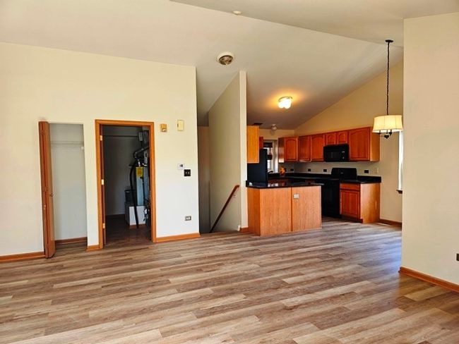 UNIT-204 - 2212 Waterleaf Ct, Condo with 2 bedrooms, 2 bathrooms and 1 parking in Naperville IL | Image 8