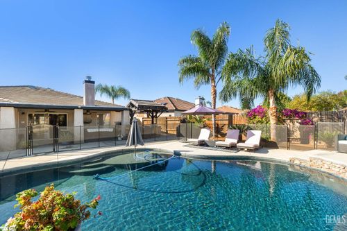 9804 Anaparno Ct, Bakersfield, CA, 93312-5931 | Card Image