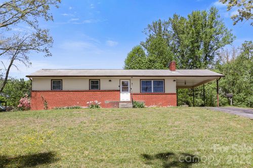 41 Hartshorn Dr, Candler, NC, 28715-9629 | Card Image