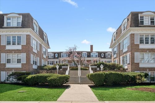 3-2234 Central St, Evanston, IL, 60201-5708 | Card Image