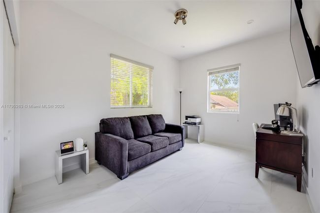 3648 Oak Ave, House other with 3 bedrooms, 3 bathrooms and null parking in Coconut Grove FL | Image 13