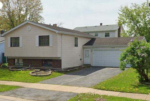 1073 Foxworth Blvd, Lombard, IL, 60148-4817 | Card Image