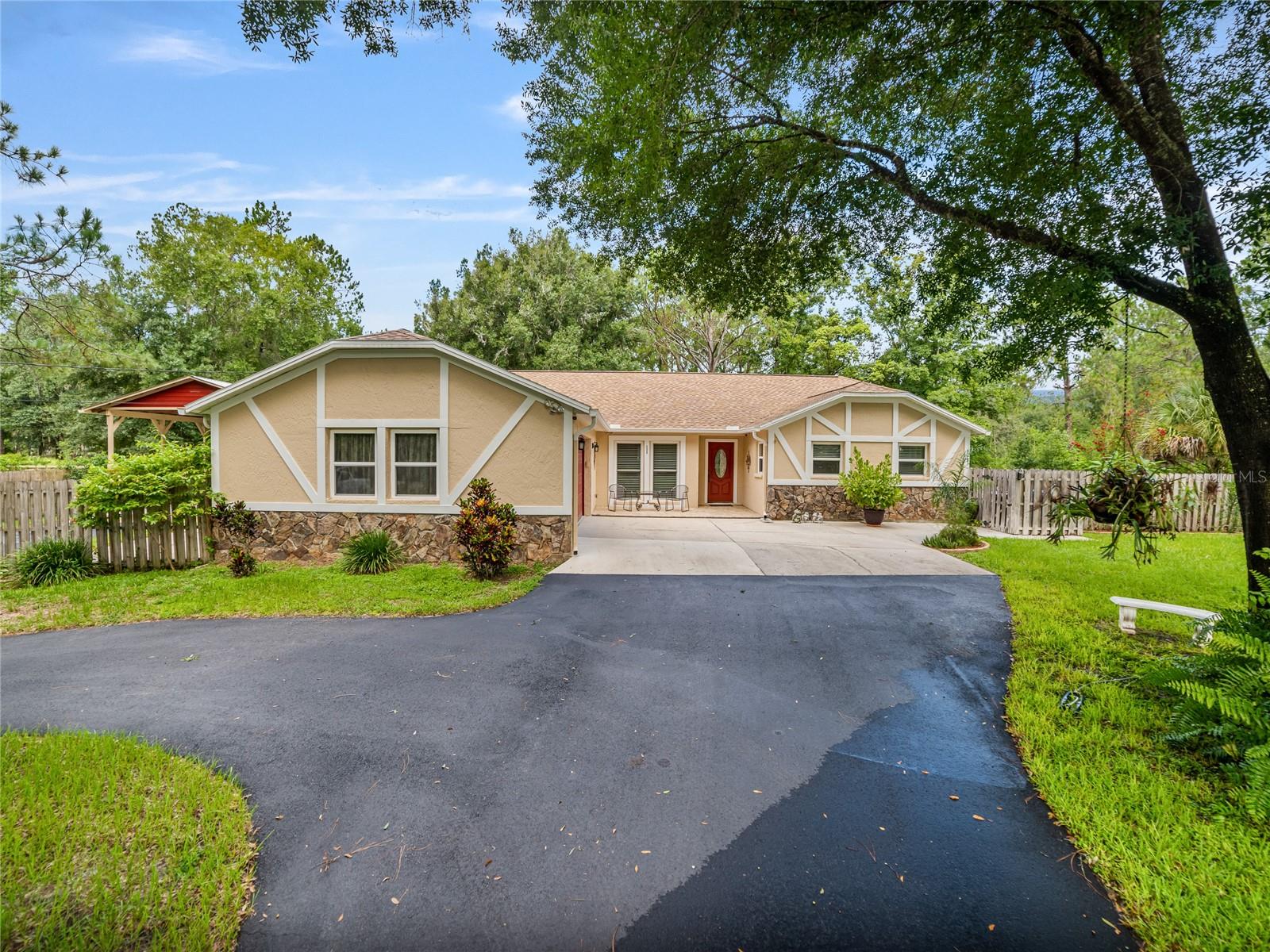 Thunderhead St, Wesley Chapel, FL 33544