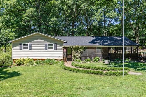 267 Henry Rd, Asheboro, NC, 27205-6020 | Card Image