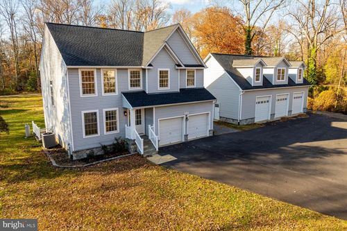 2942 Southaven Dr, Annapolis, MD, 21401-7126 | Card Image