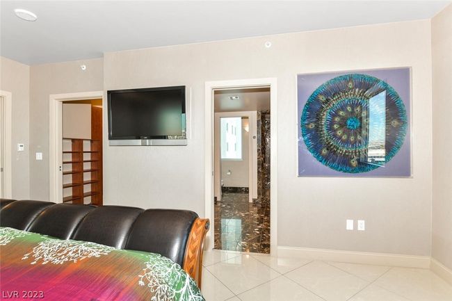 1201 - 360 E Desert Inn Rd, Condo with 2 bedrooms, 3 bathrooms and null parking in Las Vegas NV | Image 15