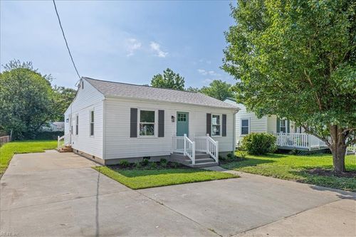 1308 Willow Ave, Chesapeake, VA, 23325-3936 | Card Image