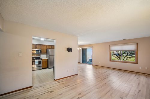 8-4509 Woodland Avenue, West Des Moines, IA, 50266 | Card Image