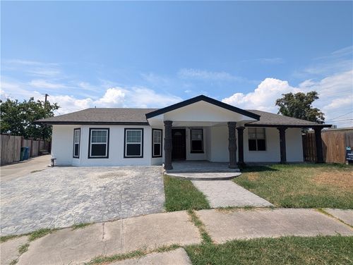 5201 Hitching Post Ln, Corpus Christi, TX, 78415-3110 | Card Image