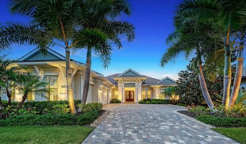 16524 Kendleshire Ter, LAKEWOOD RANCH, FL, 34202-1256 | Card Image