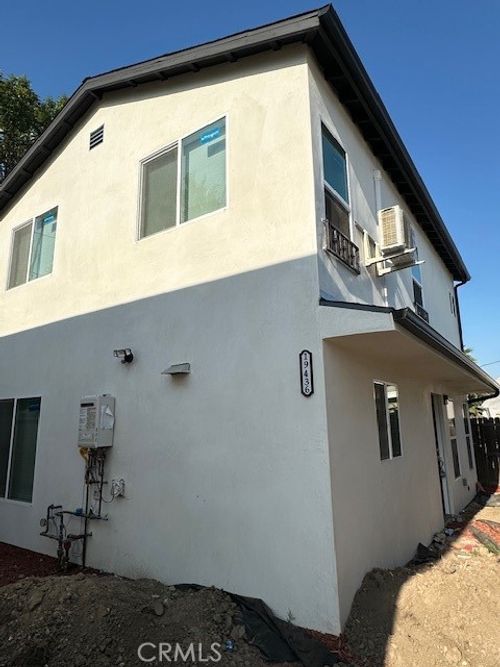 19436 Keswick St, Reseda, CA, 91335-2313 | Card Image