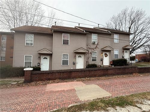 642 E Buchtel Ave, Akron, OH, 44304-1947 | Card Image