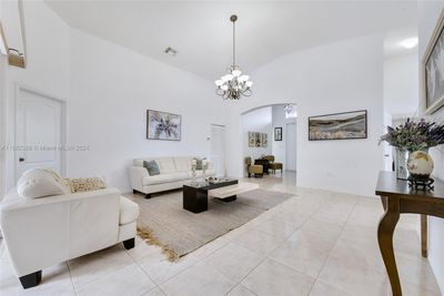 6850 Sw 159th Pl, House other with 3 bedrooms, 2 bathrooms and null parking in Miami FL | Image 3