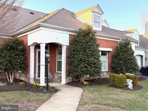 1 Fox Mill Way, LOVETTSVILLE, VA, 20180-2044 | Card Image