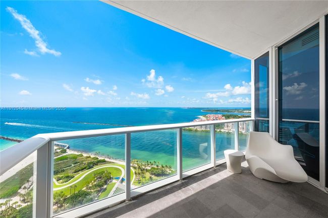 APT-3003 - 100 S Pointe Dr, Condo with 3 bedrooms, 4 bathrooms and null parking in Miami Beach FL | Image 26