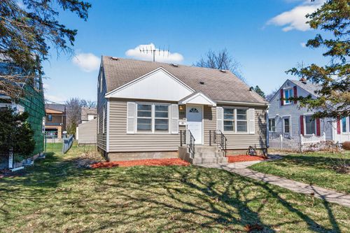 1701 Rose Avenue E, Saint Paul, MN, 55106 | Card Image