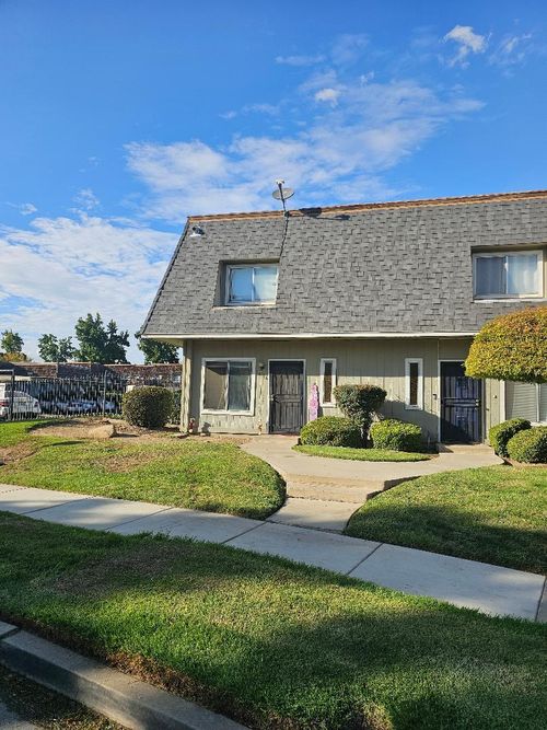 1646 W North Bear Creek Dr, Merced, CA, 95348-1412 | Card Image