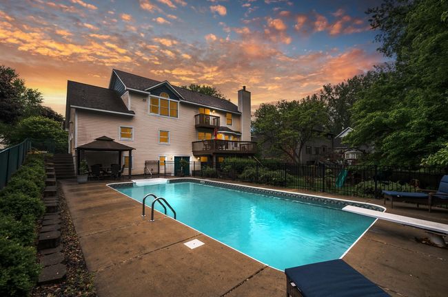 Stunning, spacious & made for living—this 4 bed, 4 bath beauty is the perfect place to call home! | Image 4
