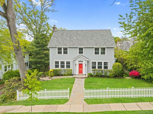 3 Vanderburgh Ave, Larchmont, NY, 10538-2914 | Card Image