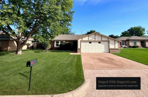 1612 Prince Ct, Benbrook, TX, 76126-3904 | Card Image
