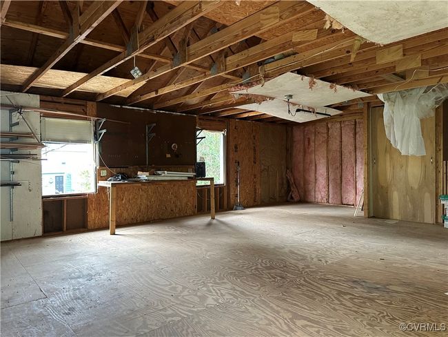 View of miscellaneous room | Image 6