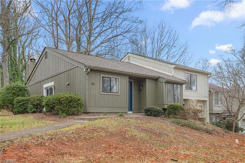 201 Lamplighter Cir, Winston Salem, NC, 27104-3418 | Card Image