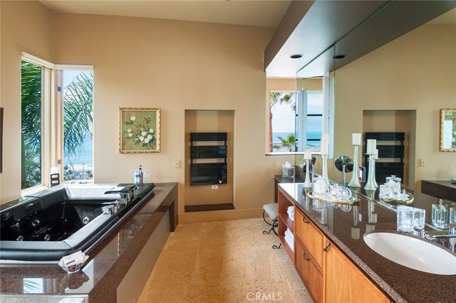 35121 Park Lantern, House other with 5 bedrooms, 7 bathrooms and 10 parking in Capistrano Beach CA | Image 23