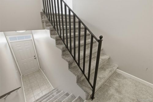 51828 Lionel Ln, Chesterfield, MI, 48051-2332 | Card Image