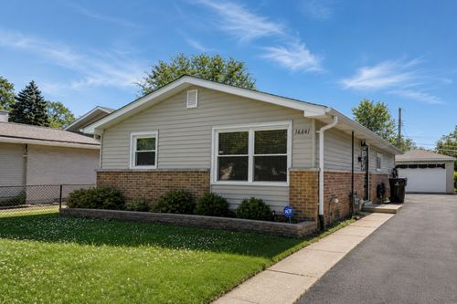 16641 Paulina St, Markham, IL, 60428-5849 | Card Image