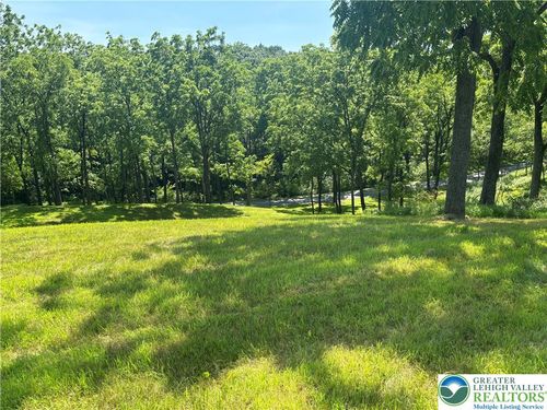 2795 Valley Rd, Orefield, PA, 18069-2256 | Card Image