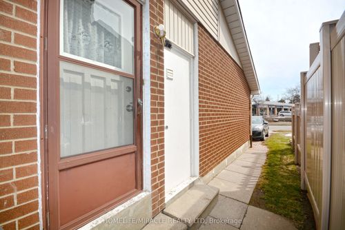 2335 Council Ring Rd, Mississauga, ON, L5L1B9 | Card Image