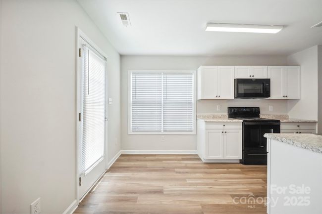5375 Eneida Sue Dr, Townhouse with 3 bedrooms, 3 bathrooms and null parking in Charlotte NC | Image 12