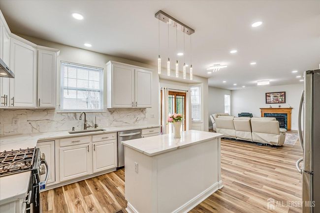 37 Keswick Rd, House other with 5 bedrooms, 3 bathrooms and null parking in East Windsor NJ | Image 11