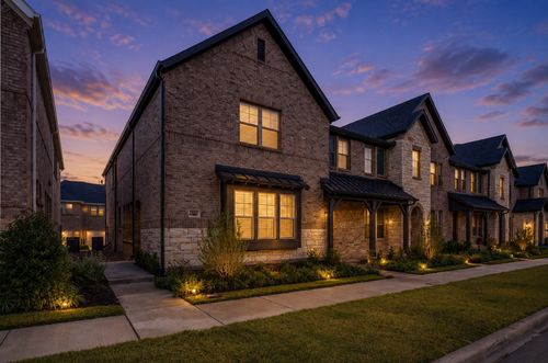 512 Parkside Dr, Argyle, TX, 76226-4576 | Card Image