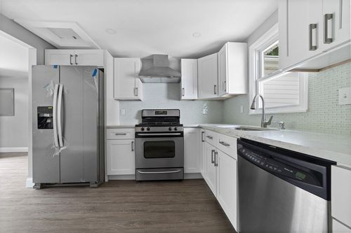45-45 Fottler Rd, Hingham, MA, 02043-1537 | Card Image