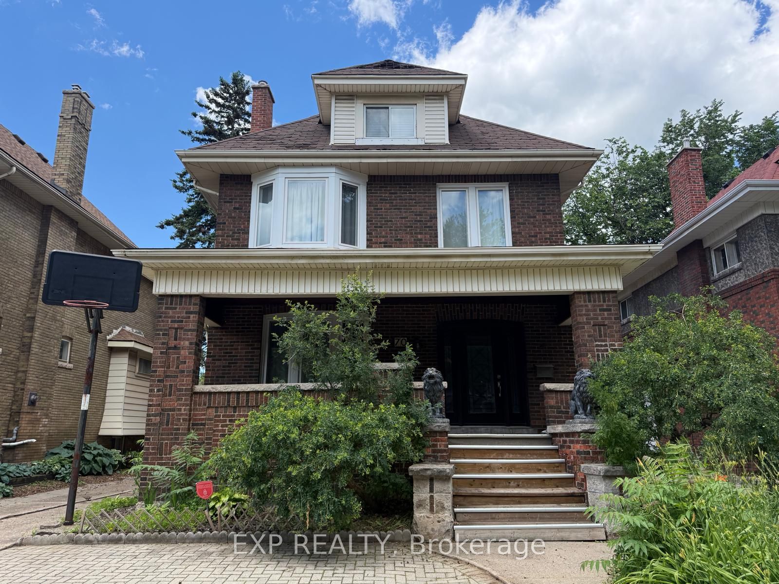 Residential Lease in Hamilton 3