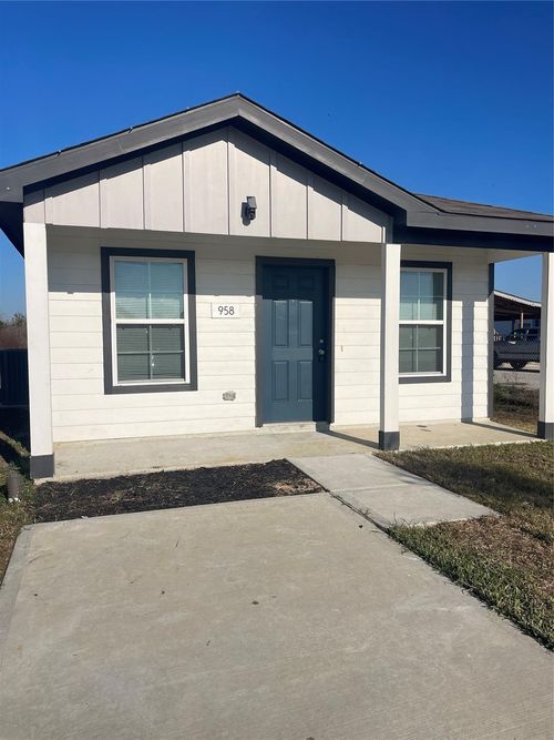 958 Road 5702, Cleveland, TX, 77327-6224 | Card Image