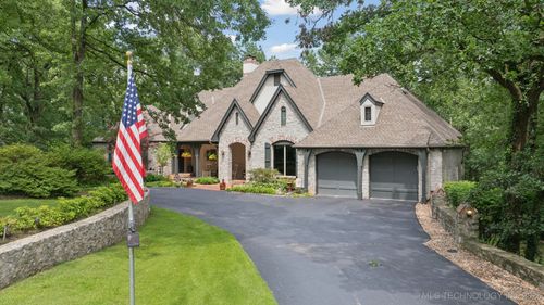 1025 N Woodland Pl, Sand Springs, OK, 74063-8962 | Card Image