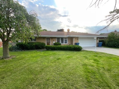 209 Parkview Dr, Walbridge, OH, 43465-1211 | Card Image