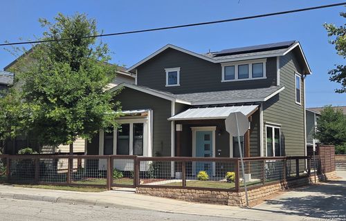 631 Burleson, San Antonio, TX, 78202-1811 | Card Image