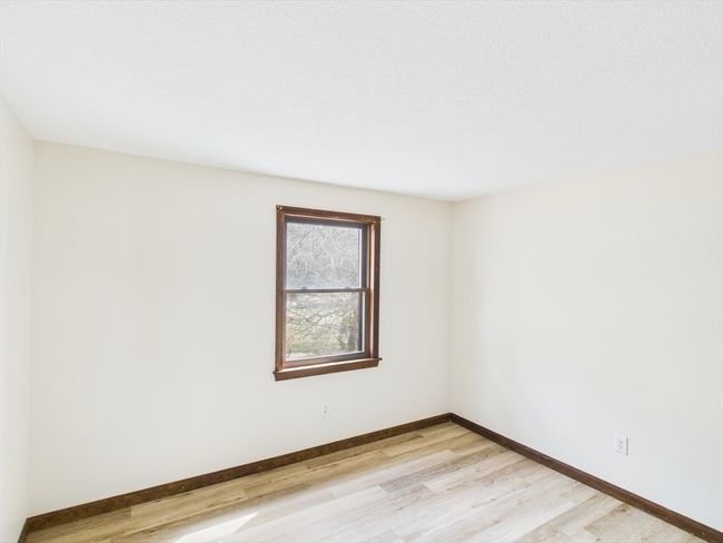 APT-2 - 6 Meadowbrook Ln, Condo with 2 bedrooms, 1 bathrooms and 2 parking in South Easton MA | Image 9