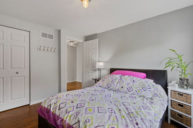 82 Rossmore Crt, House other with 3 bedrooms, 2 bathrooms and 2 parking in London ON | Image 14