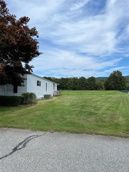 94 Park Dr, Dover Plains, NY, 12522-5329 | Card Image