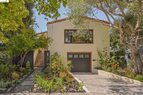 1322 Stannage Ave, Berkeley, CA, 94702-1030 | Card Image