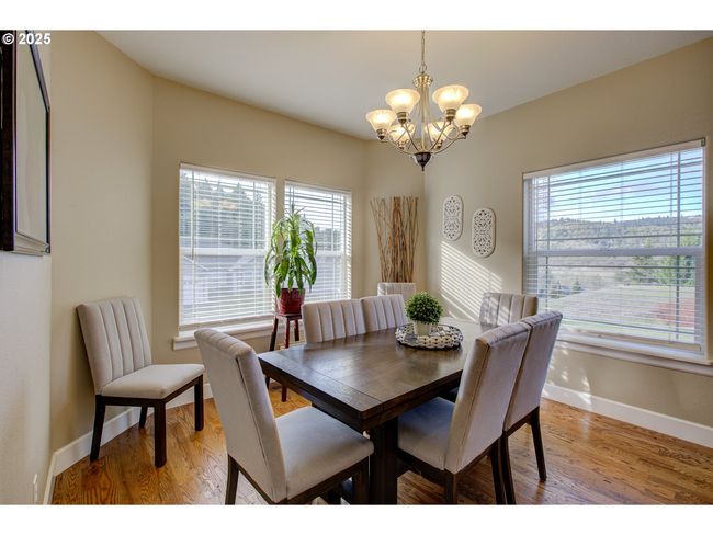 459 Oak Valley Loop, House other with 4 bedrooms, 4 bathrooms and 3 parking in Winchester OR | Image 9