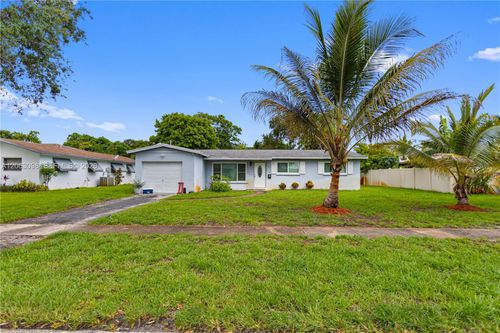 4857 Nw 8th Ct, Plantation, FL, 33317-1415 | Card Image