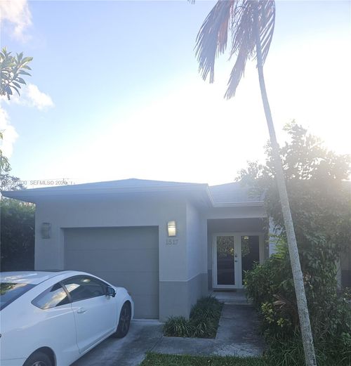 0-1519 Ne 3rd Ave, Fort Lauderdale, FL, 33304-1029 | Card Image