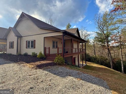 73 Cricket Ln, Warne, NC, 28909 | Card Image