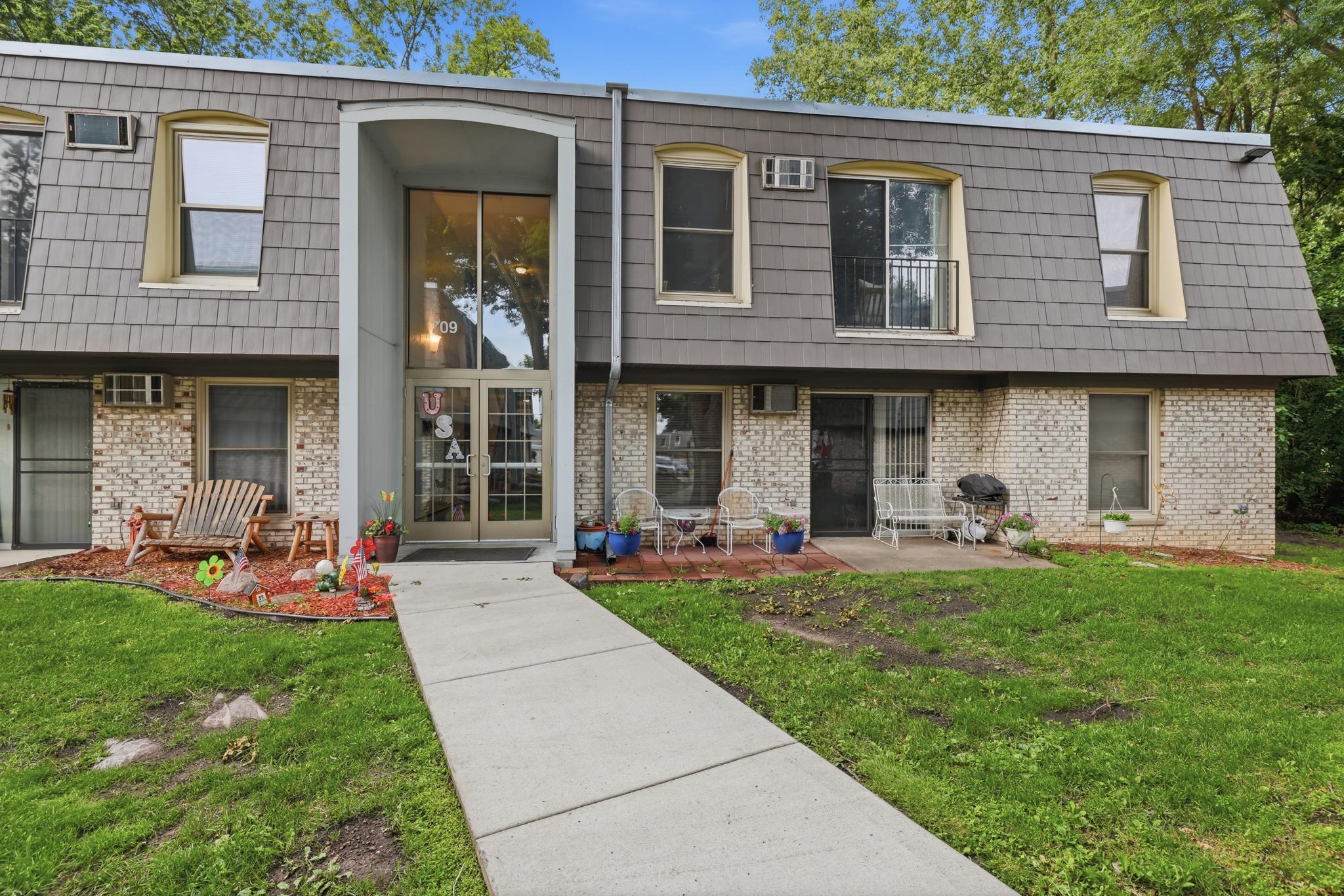 Residential Lease in Hopkins 2