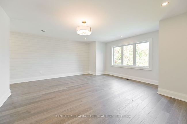 826 Montsell Ave, House other with 4 bedrooms, 3 bathrooms and 4 parking in Willow Beach ON | Image 23